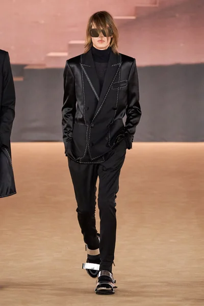 Look 57
